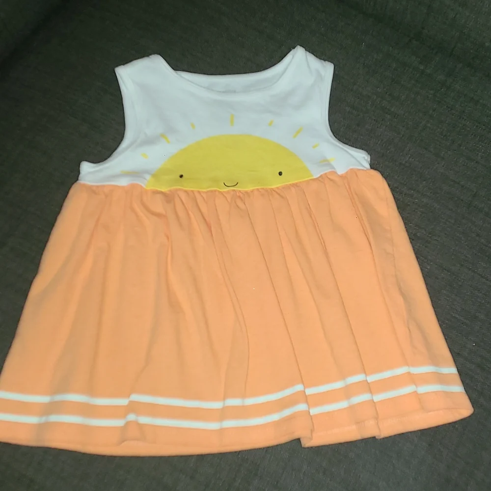 Tops - Picture 3 of 4